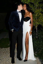 Load image into Gallery viewer, Stunning Sheath Sweetheart White Long Prom Dress with Appliques