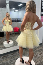 Load image into Gallery viewer, Red A-Line Sweeteart Lace Up Back Short Tulle Homecoming Dress

