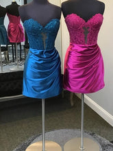 Load image into Gallery viewer, Stunning Fuchsia Bodycon Sweetheart Lace Top Short Satin Homecoming Dress

