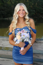 Load image into Gallery viewer, Stylish Sheath Off the Shoulder Pink Short Homecoming Dress with Ruched