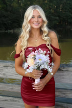 Load image into Gallery viewer, Stylish Sheath Off the Shoulder Pink Short Homecoming Dress with Ruched