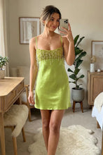 Load image into Gallery viewer, Stylish A Line Spaghetti Straps Green Satin Short Homecoming Dress with Tassels