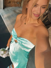 Load image into Gallery viewer, Stylish A Line Sweetheart Light Green Satin Short Homecoming Dress
