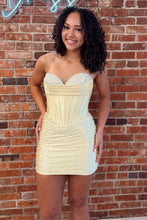 Load image into Gallery viewer, Stylish Bodycon Sweetheart Light Blue Corset Homecoming Dress with Pearls