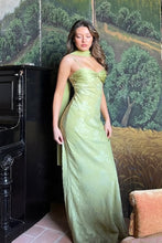 Load image into Gallery viewer, Stylish Sheath Spaghetti Straps Green Long Prom Dress with Scarf
