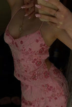 Load image into Gallery viewer, Stylish Sheath Spaghetti Straps Pink Short Homecoming Dress with Beading
