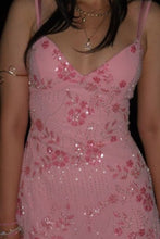 Load image into Gallery viewer, Stylish Sheath Spaghetti Straps Pink Short Homecoming Dress with Beading