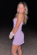 Load image into Gallery viewer, Stylish Bodycon Strapless Blue Satin Short Homecoming Dress with Ruched
