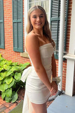 Load image into Gallery viewer, Sweet Sheath Strapless Pink Short Homecoming Dress with Bowknot