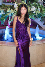 Load image into Gallery viewer, Chic Mermaid Spaghetti Straps Purple Corset Prom Dress with Appliques