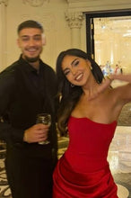 Load image into Gallery viewer, Trendy Mermaid Sweetheart Red Long Prom Dress with Ruched