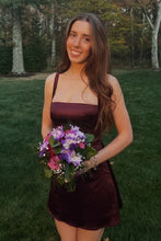 Load image into Gallery viewer, Chic Sheath Sheath Spaghetti Straps Plum Short Homecoming Dress
