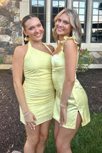 Load image into Gallery viewer, Trendy Sheath Sweetheart Pink Satin Short Homecoming Dress with Slit
