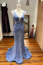 Load image into Gallery viewer, Gorgeous Mermaid Deep V Neck Blue Long Prom Dress with Appliques