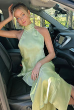 Load image into Gallery viewer, Fashion Sheath Halter Neck Green Long Prom Dress with Open Back
