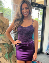 Load image into Gallery viewer, Bodycon Double Straps Satin Homecoming Dress With Appliques
