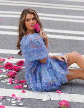 Load image into Gallery viewer, Charming A-Line Puff Sleeves Short Tulle Homecoming Dress
