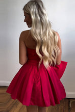 Load image into Gallery viewer, Cute A-Line Strapless Short Satin Homecoming Dress With Bowknot

