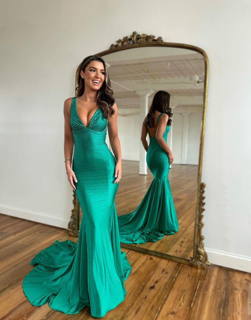 Elegant Sparkle Brown Mermaid Court Train V-neck Sleeveless Prom Dresses main image 1