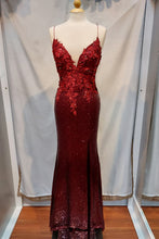Load image into Gallery viewer, Mermaid Spaghetti Straps Burgundy Sequins Long Prom Dress with Appliques