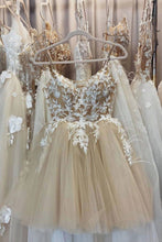 Load image into Gallery viewer, Romantic Champagne Short Homecoming Dress With Applique
