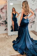 Load image into Gallery viewer, Mermaid Court Train Deep V-neck Prom Dress With Slit