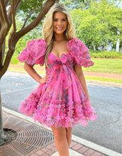 Load image into Gallery viewer, Charming A-Line Puff Sleeves Short Tulle Homecoming Dress

